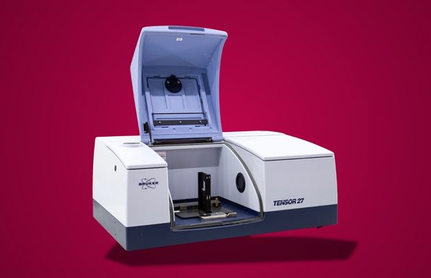 Image of the FTIR-ATR spectrometer